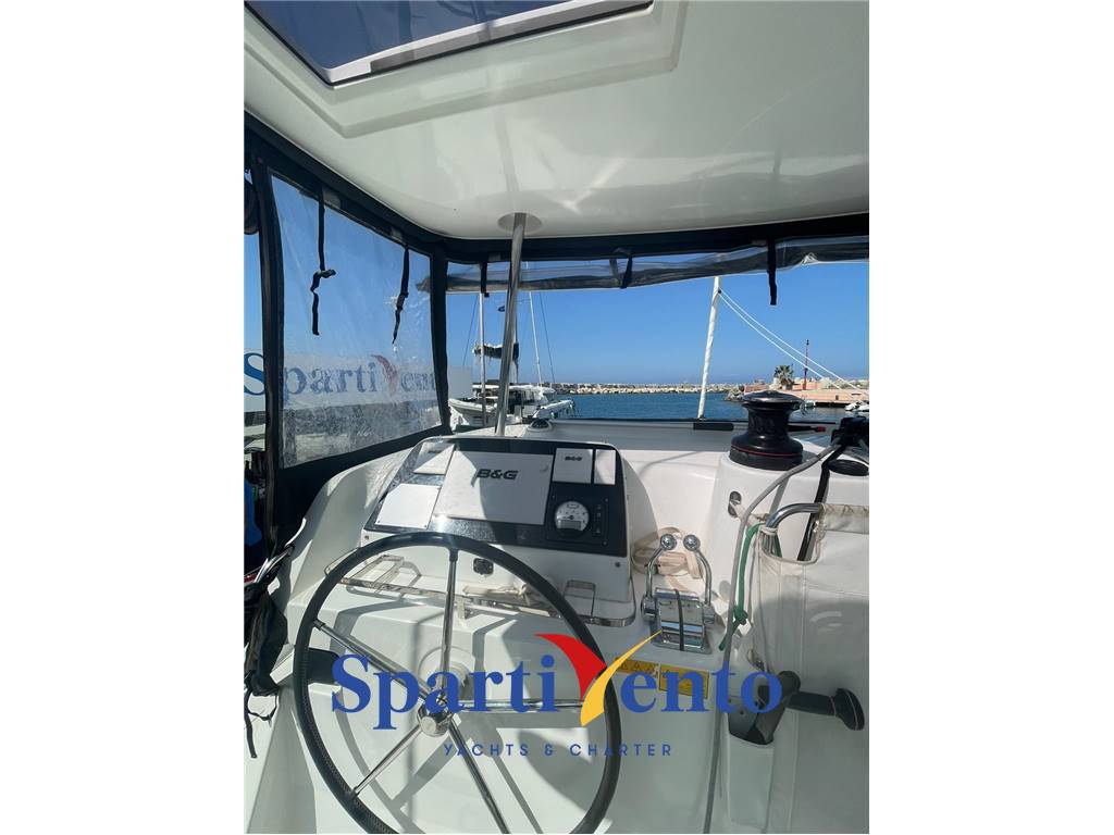 Lagoon 42