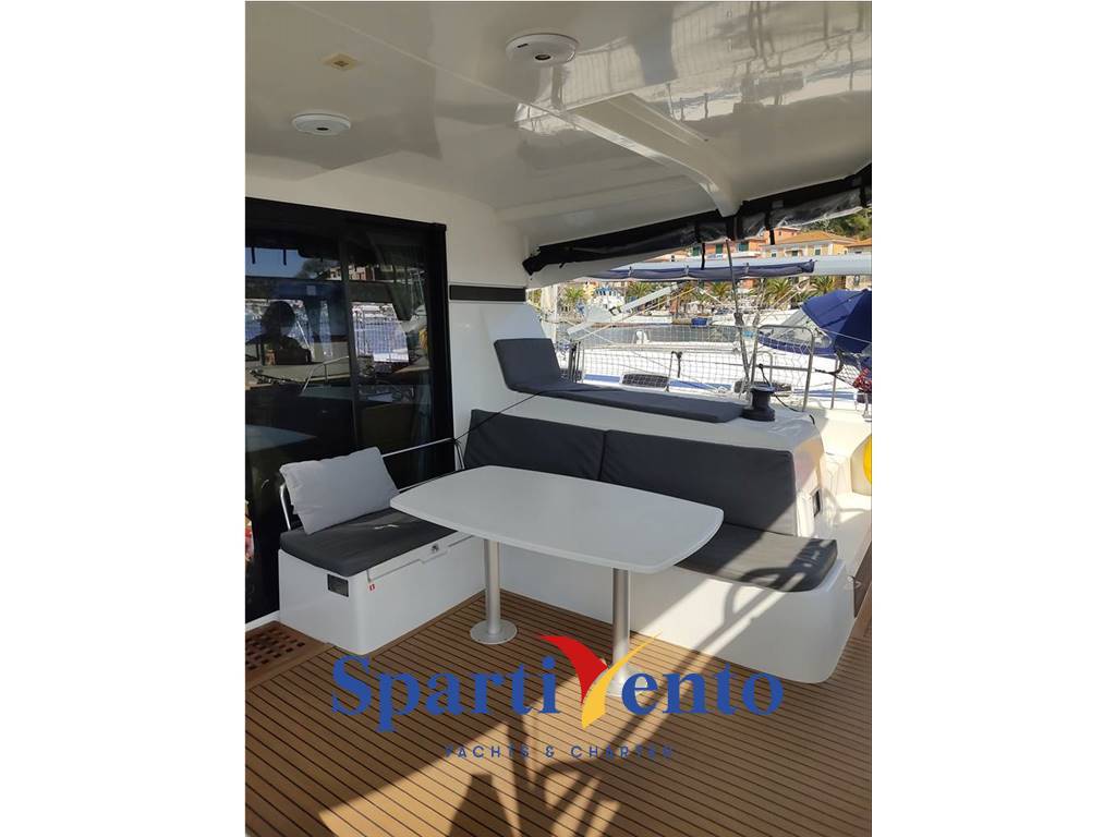Lagoon 42