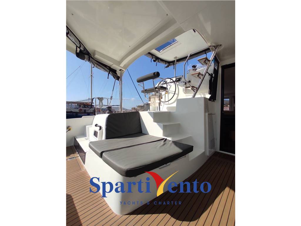 Lagoon 42