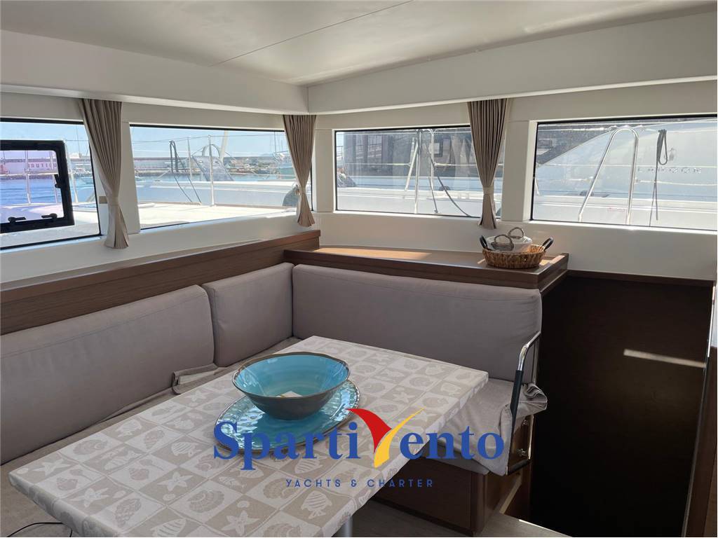 Lagoon 40