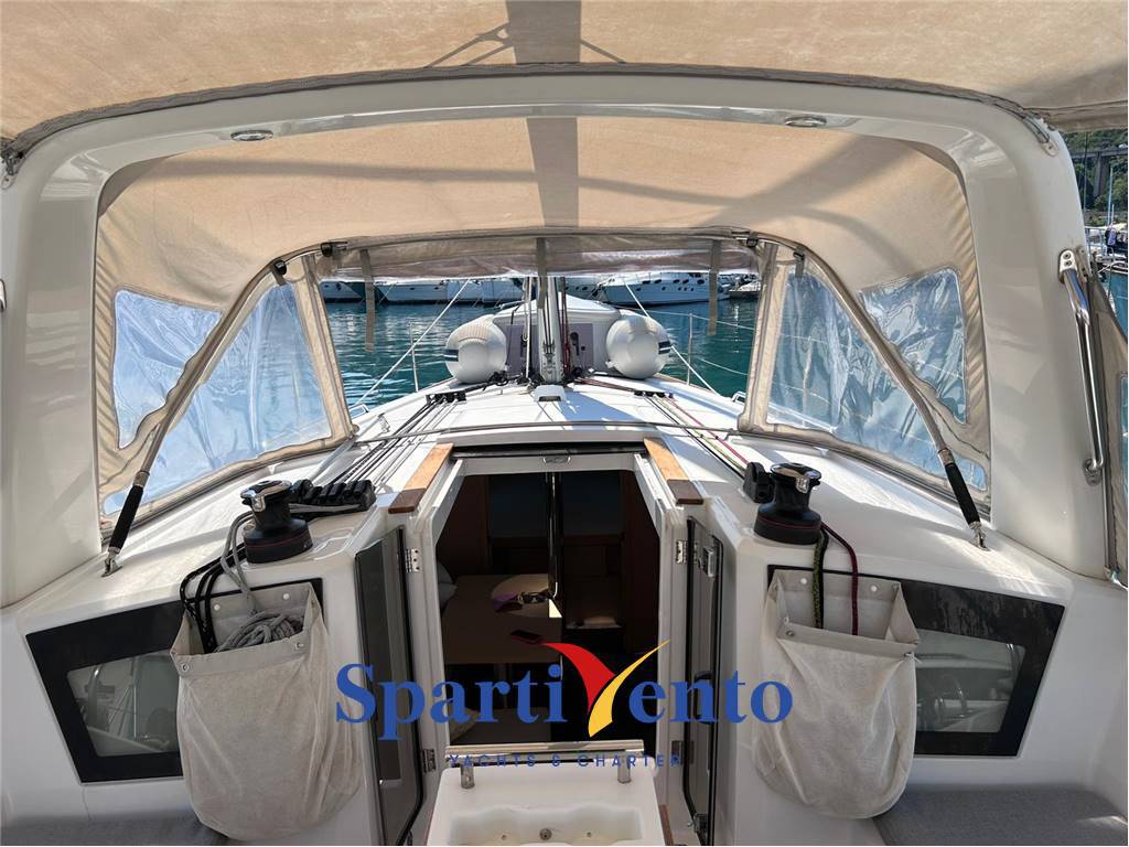 Beneteau Oceanis 38.1