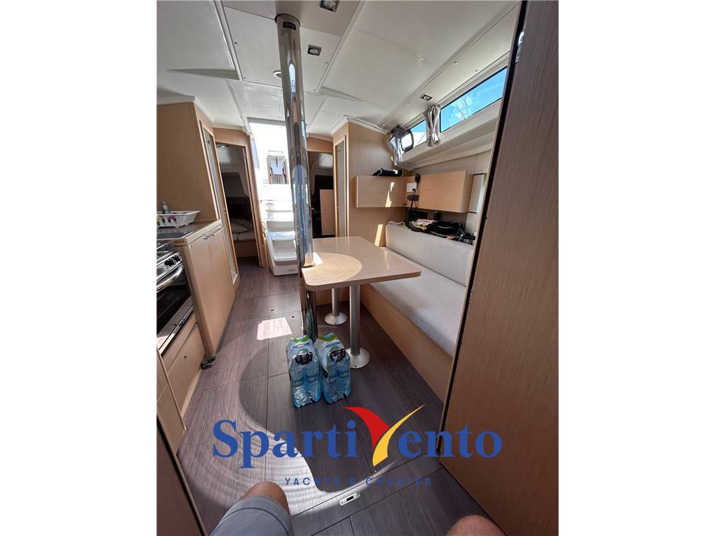 Beneteau Oceanis 38.1
