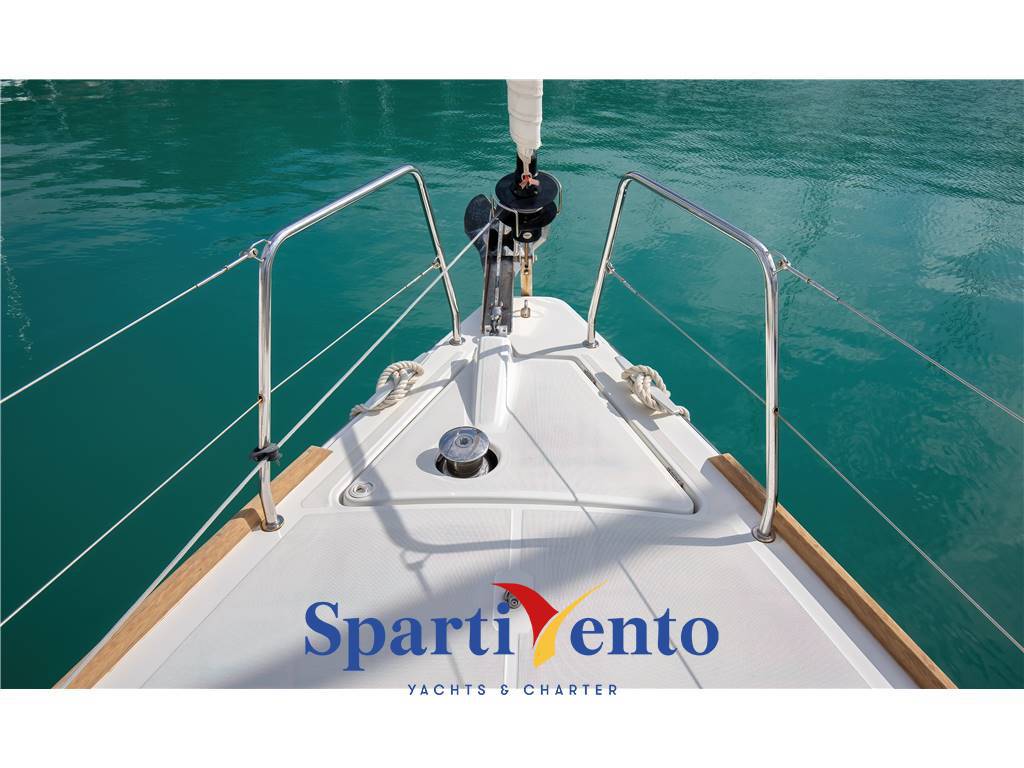 Beneteau Oceanis 38.1
