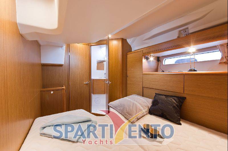 Jeanneau Yacht 53