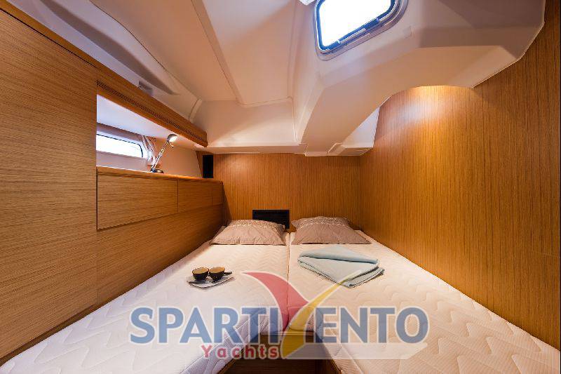 Jeanneau Yacht 53