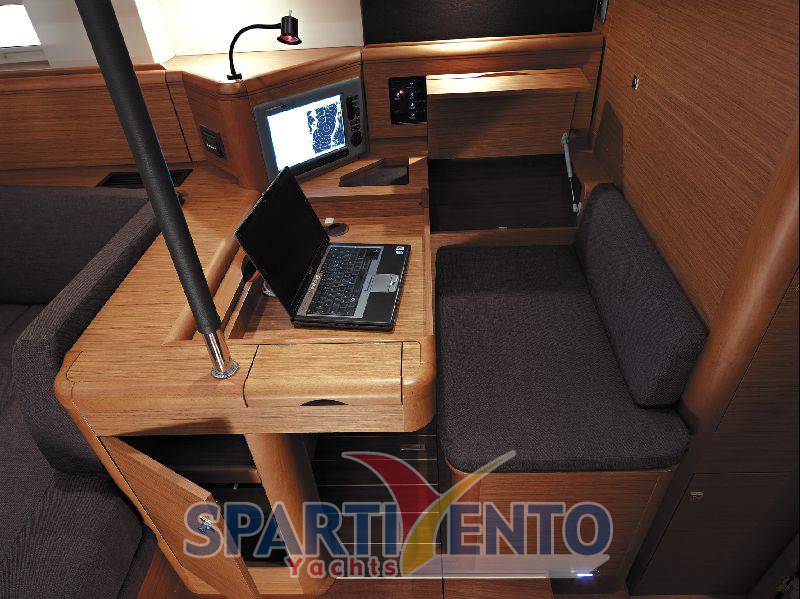 Jeanneau Yacht 57