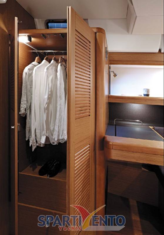 Jeanneau Yacht 57