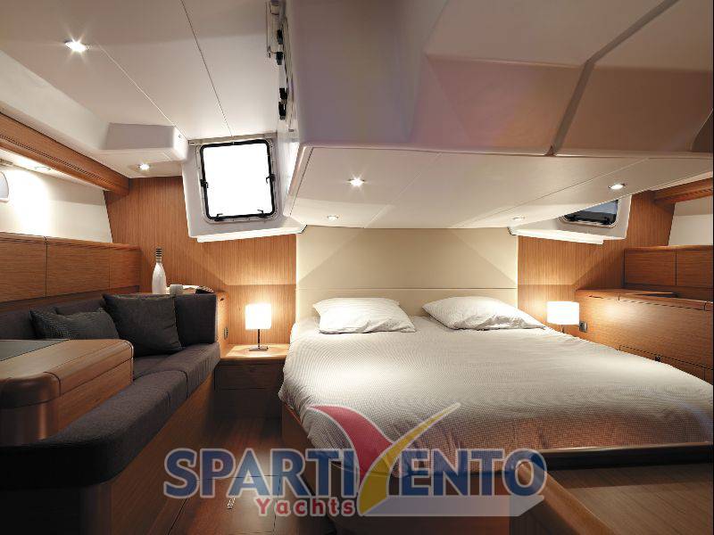 Jeanneau Yacht 57