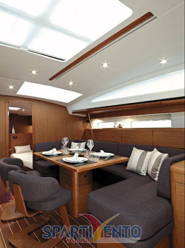 Jeanneau Yacht 57