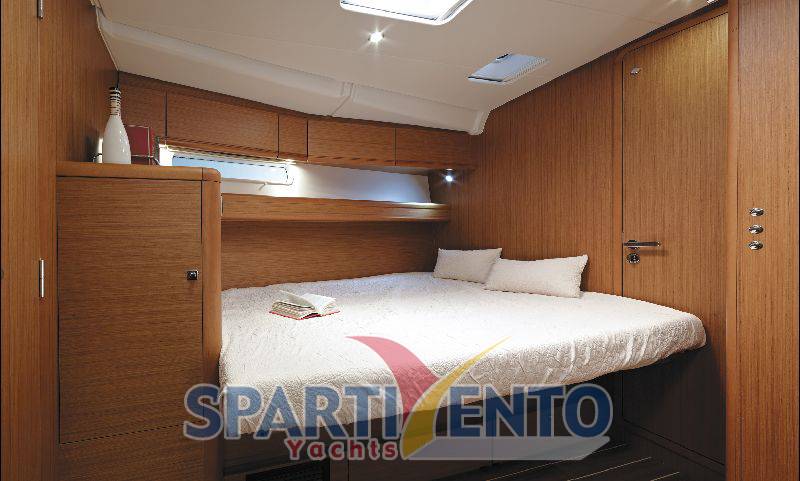 Jeanneau Yacht 57