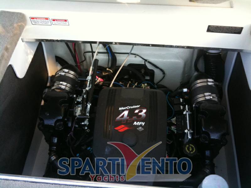 Sea ray Sun sport 220