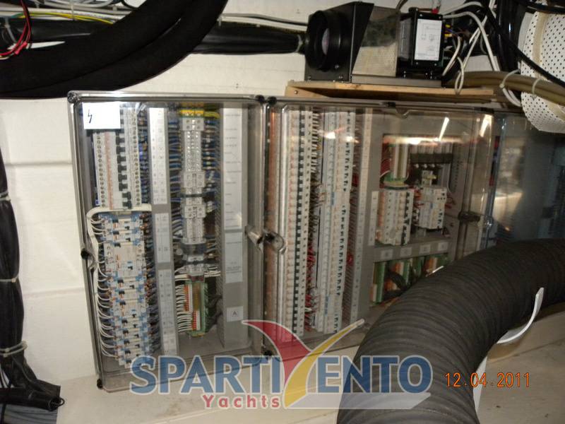 Cantieri estensi Goldstar 440