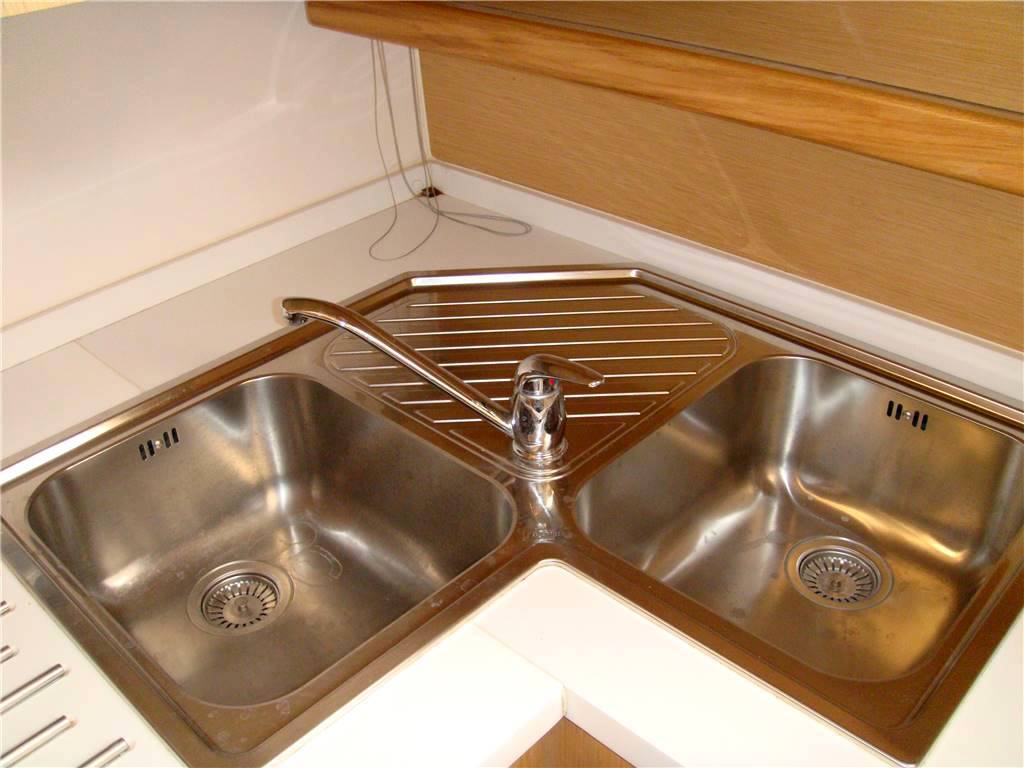 Mano marine 35 hard top
