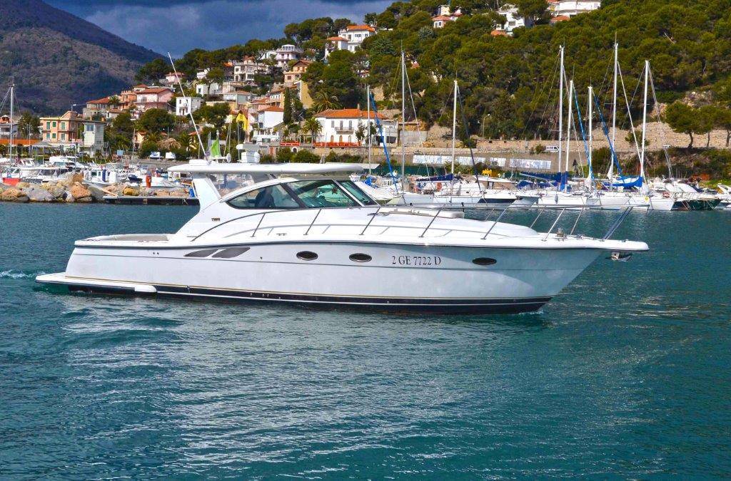 Tiara 3800