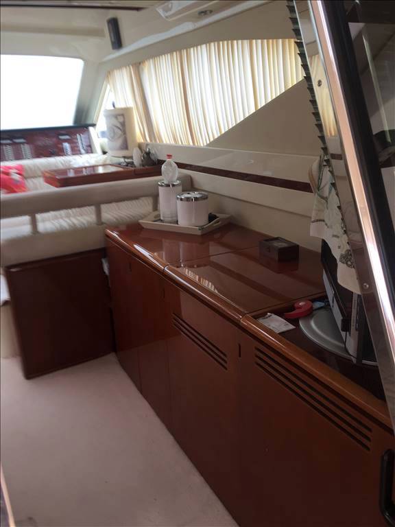 Ferretti 43