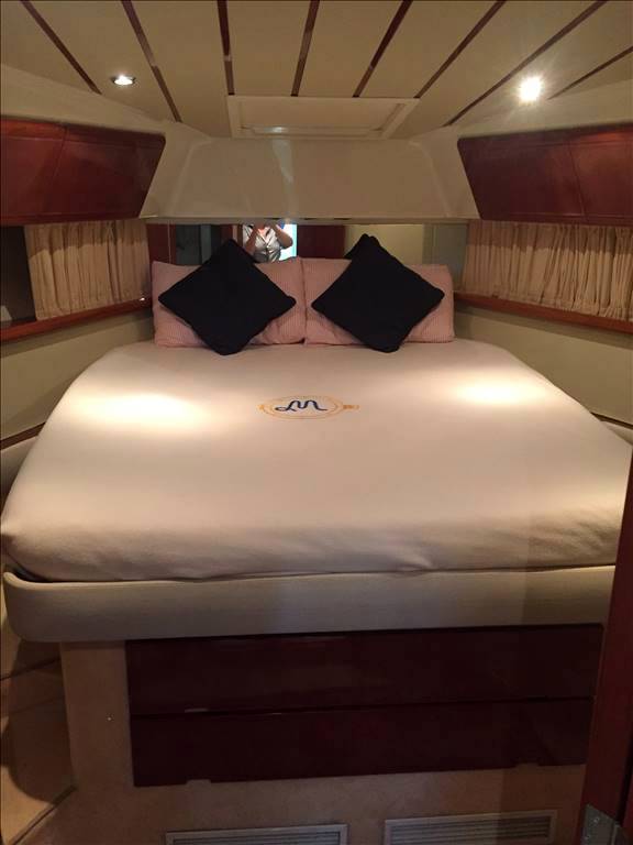 Ferretti 43