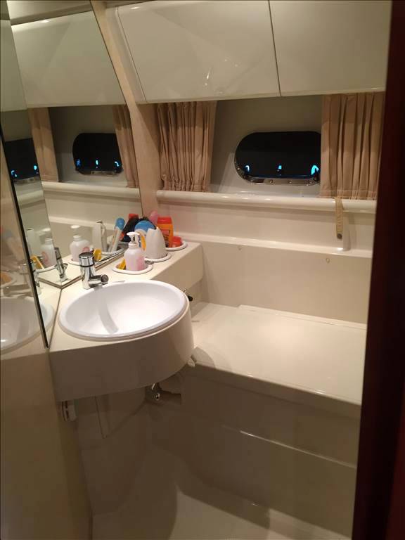 Ferretti 43