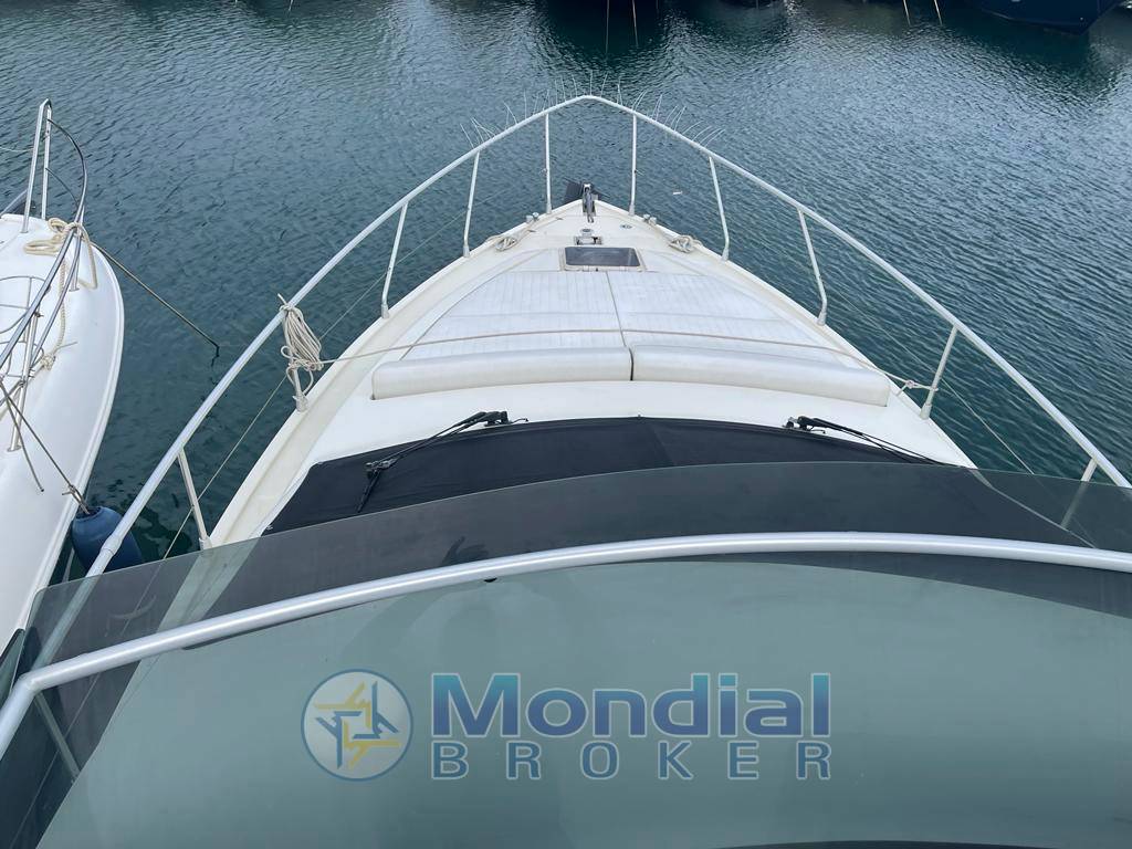 Ferretti 48
