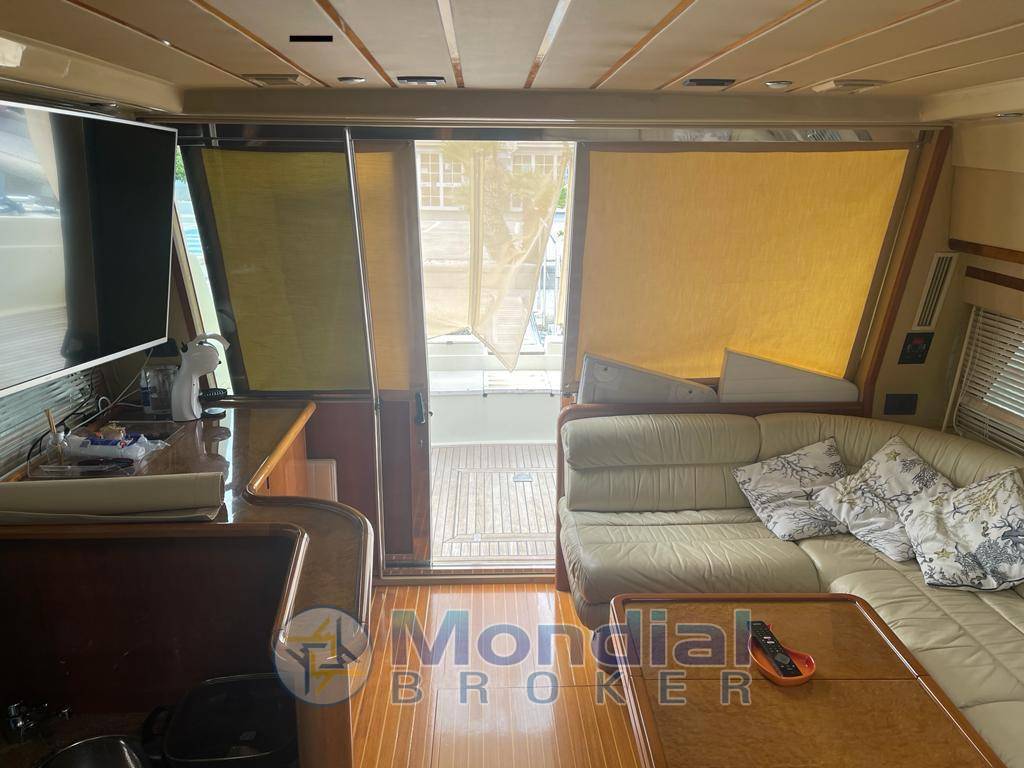 Ferretti 48