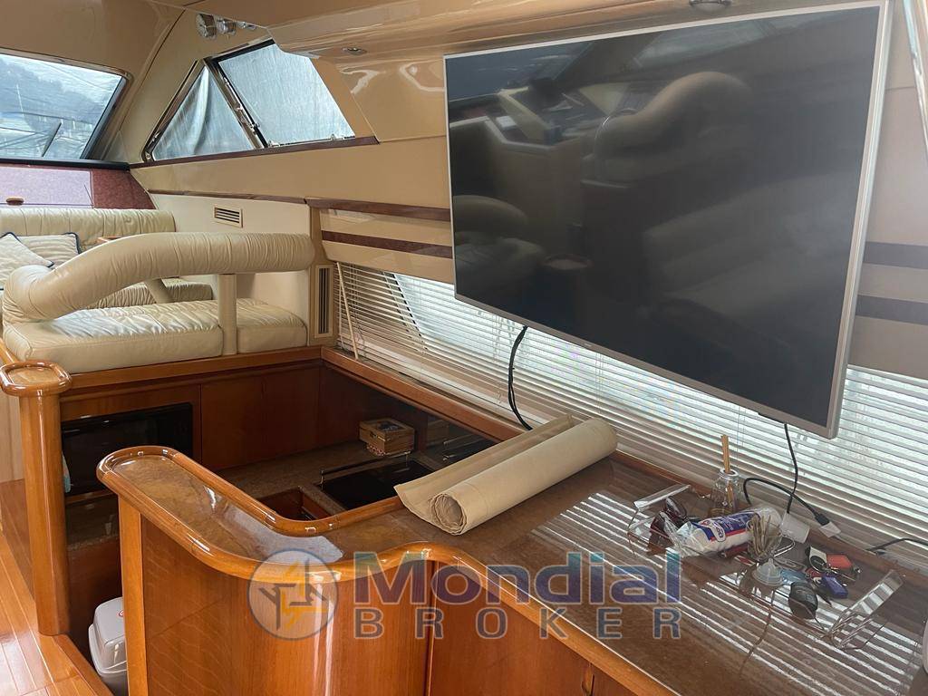 Ferretti 48