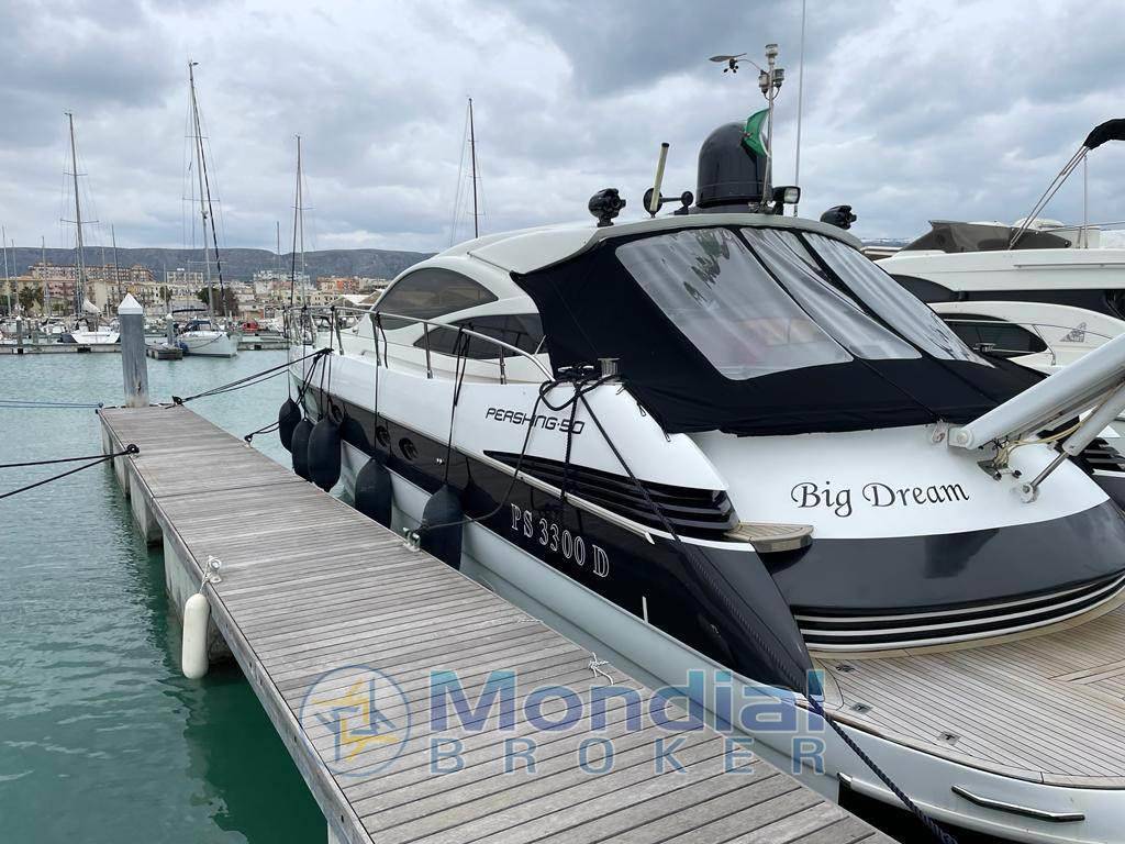 Pershing 50'