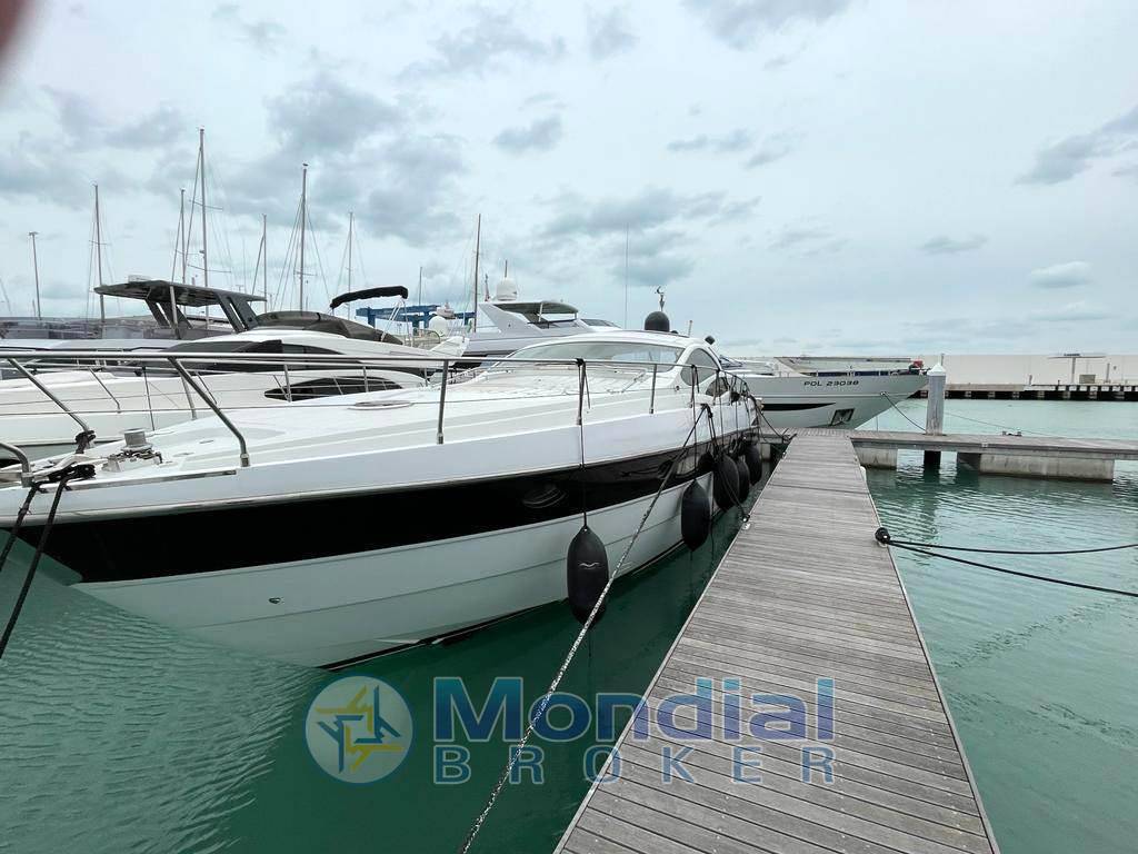 Pershing 50'