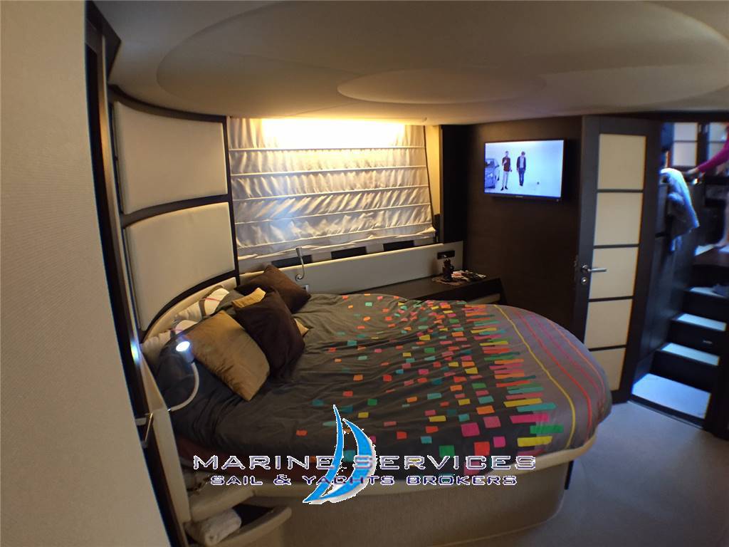 Azimut 62s