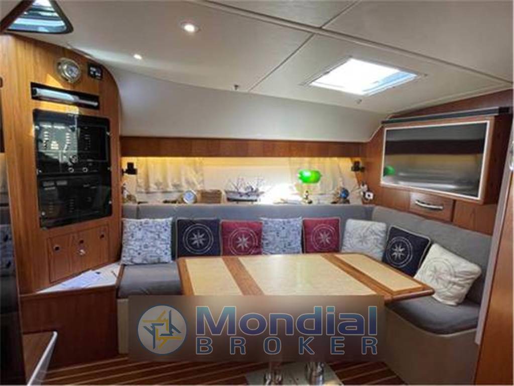 Tiara 410