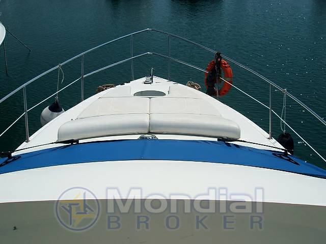 Azimut 39 fly lux