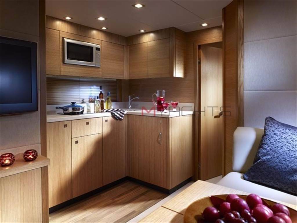 Sunseeker Portofino 48