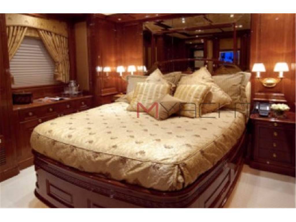 Benetti Classic 120