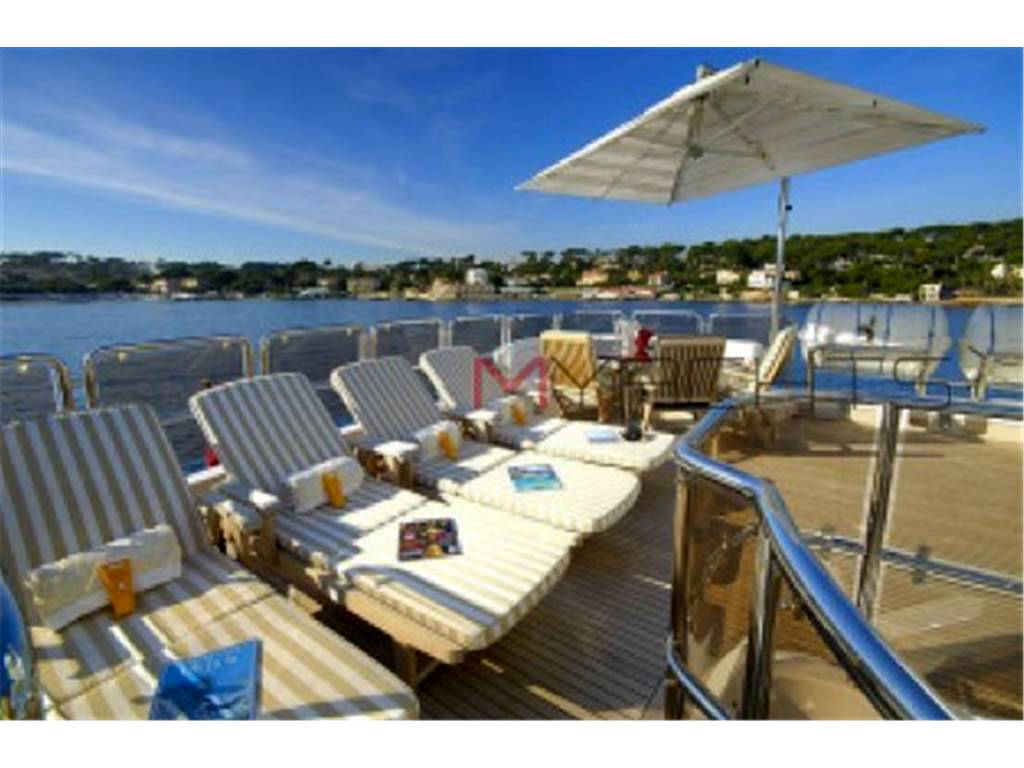 Benetti Classic 120