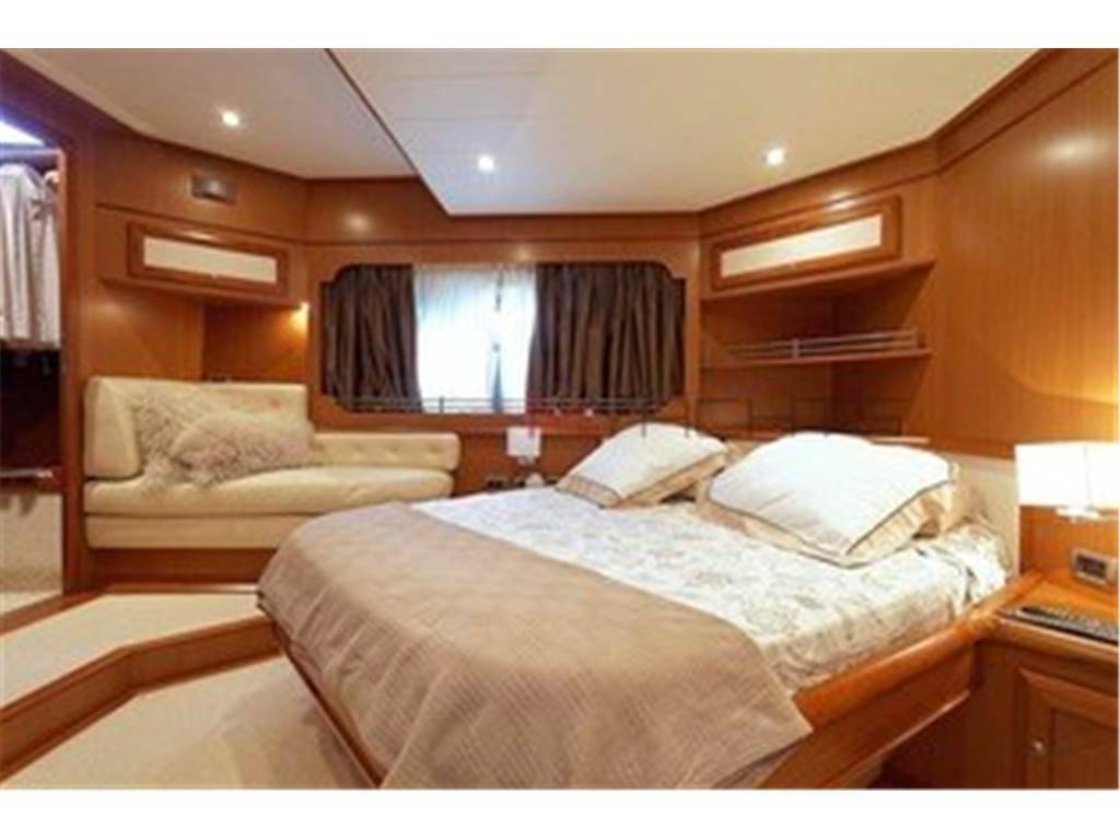 Mochi Craft 63 ft