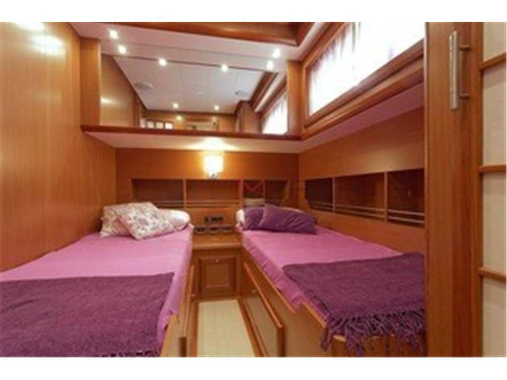 Mochi Craft 63 ft