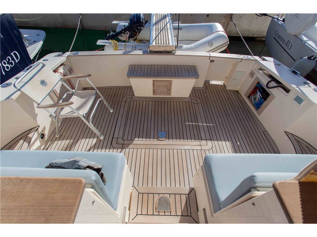 Cayman 43 hard top
