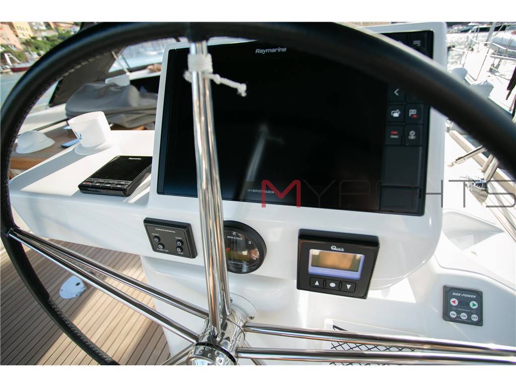 Dufour Grand large 520