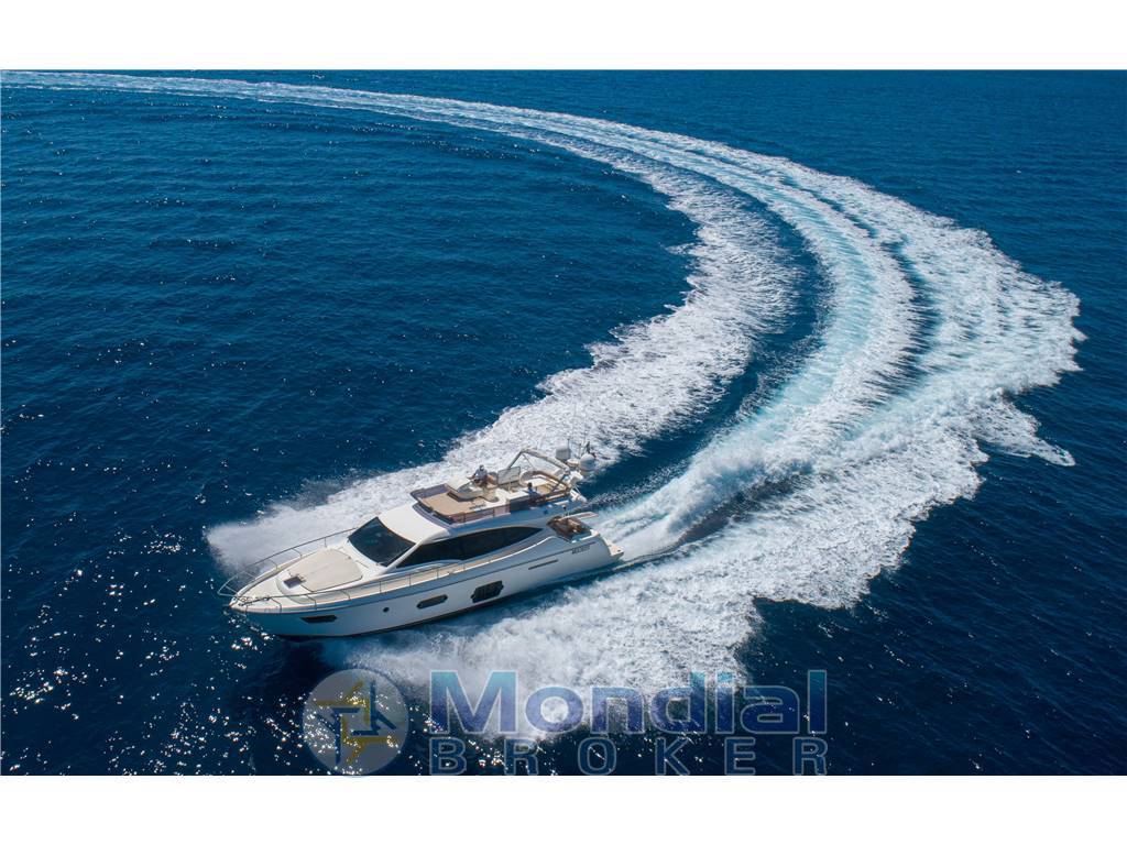 Ferretti 560