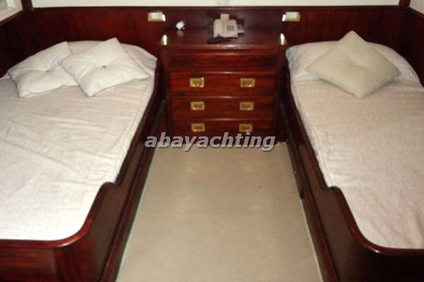 Benetti 30