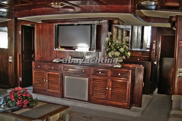 Benetti 30