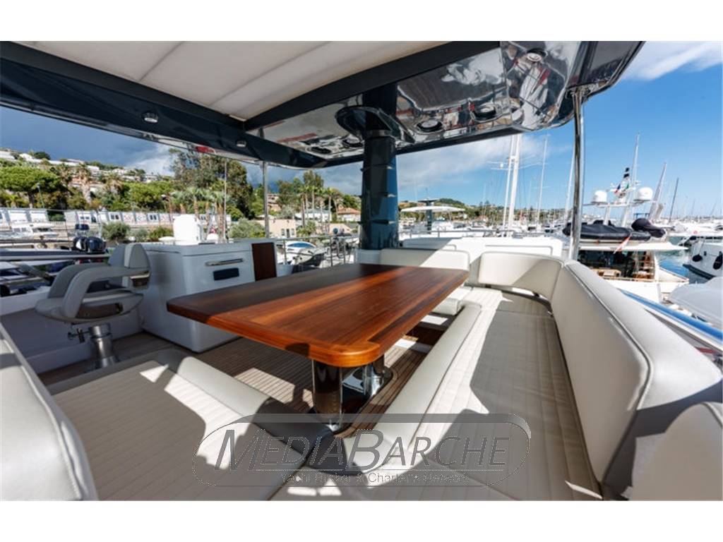 Azimut yachts Magellano 66