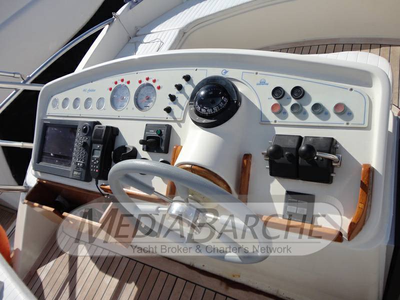 Cantieri estensi Goldstar 440