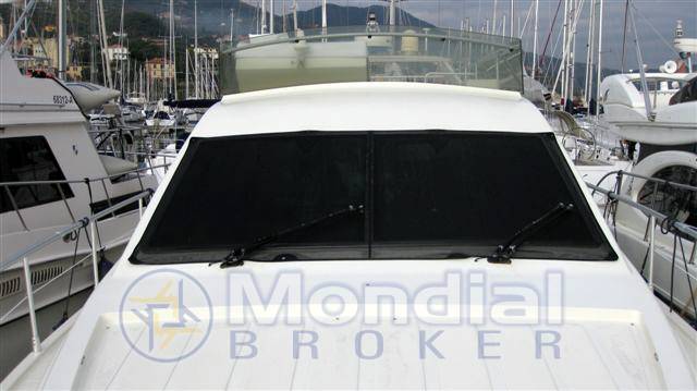 Ferretti 48