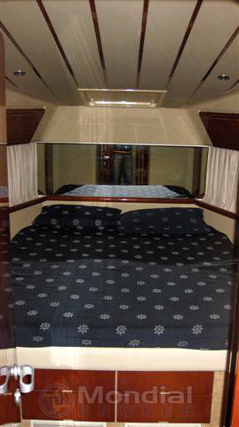 Ferretti 48