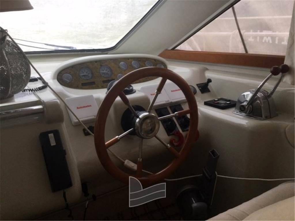 Sealine F 44