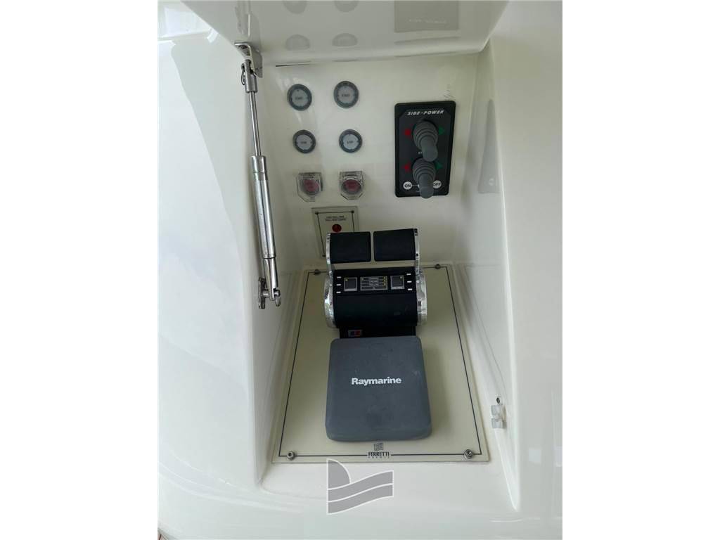 Ferretti yachts Ferretti 761