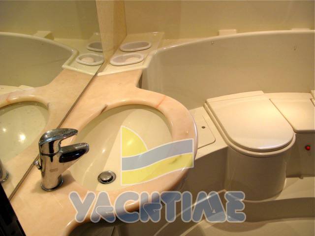 Ferretti 165