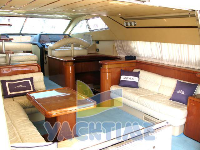Ferretti 165