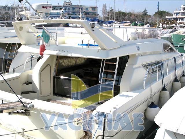 Ferretti 165