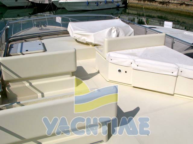 Ferretti 165