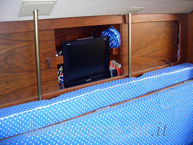 Comar Comet 111